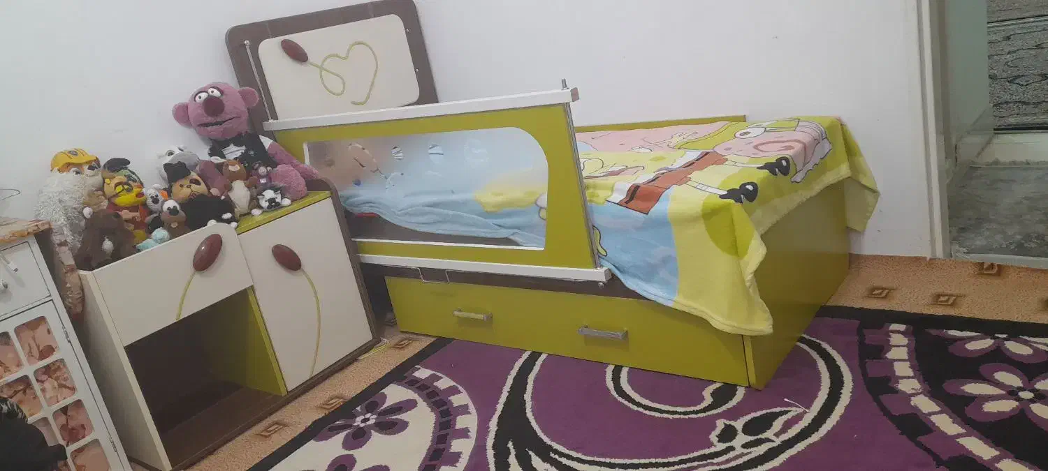 سرویس خواب|تخت و سرویس خواب|نیشابور, هفده شهریور|دیوار