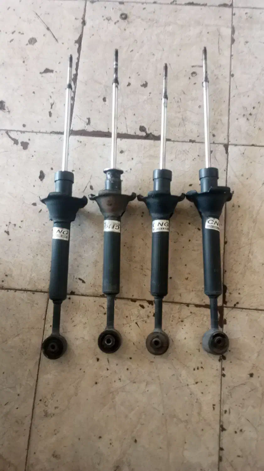 کمک عقب پراید رودری پارس|قطعات یدکی و لوازم جانبی|قم, ولیعصر|دیوار