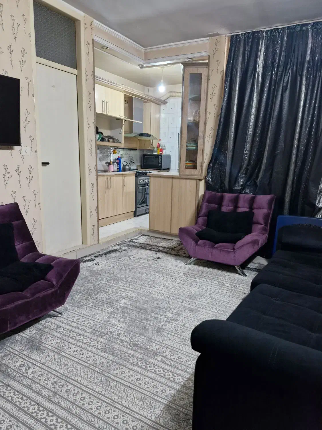 واحد اشتراکی با(خانم)