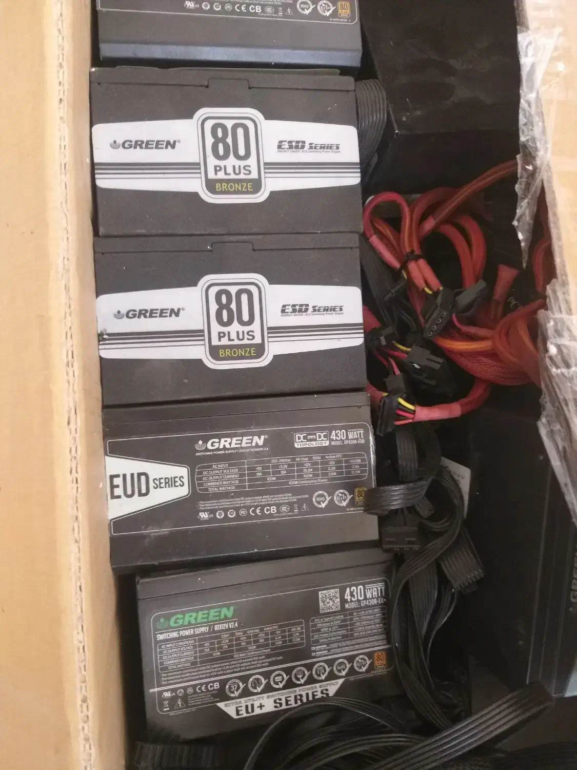 تعدادی پاور گرین نسل جدید ۸ پین دار در انواع توان|قطعات و لوازم جانبی رایانه|تبریز, |دیوار