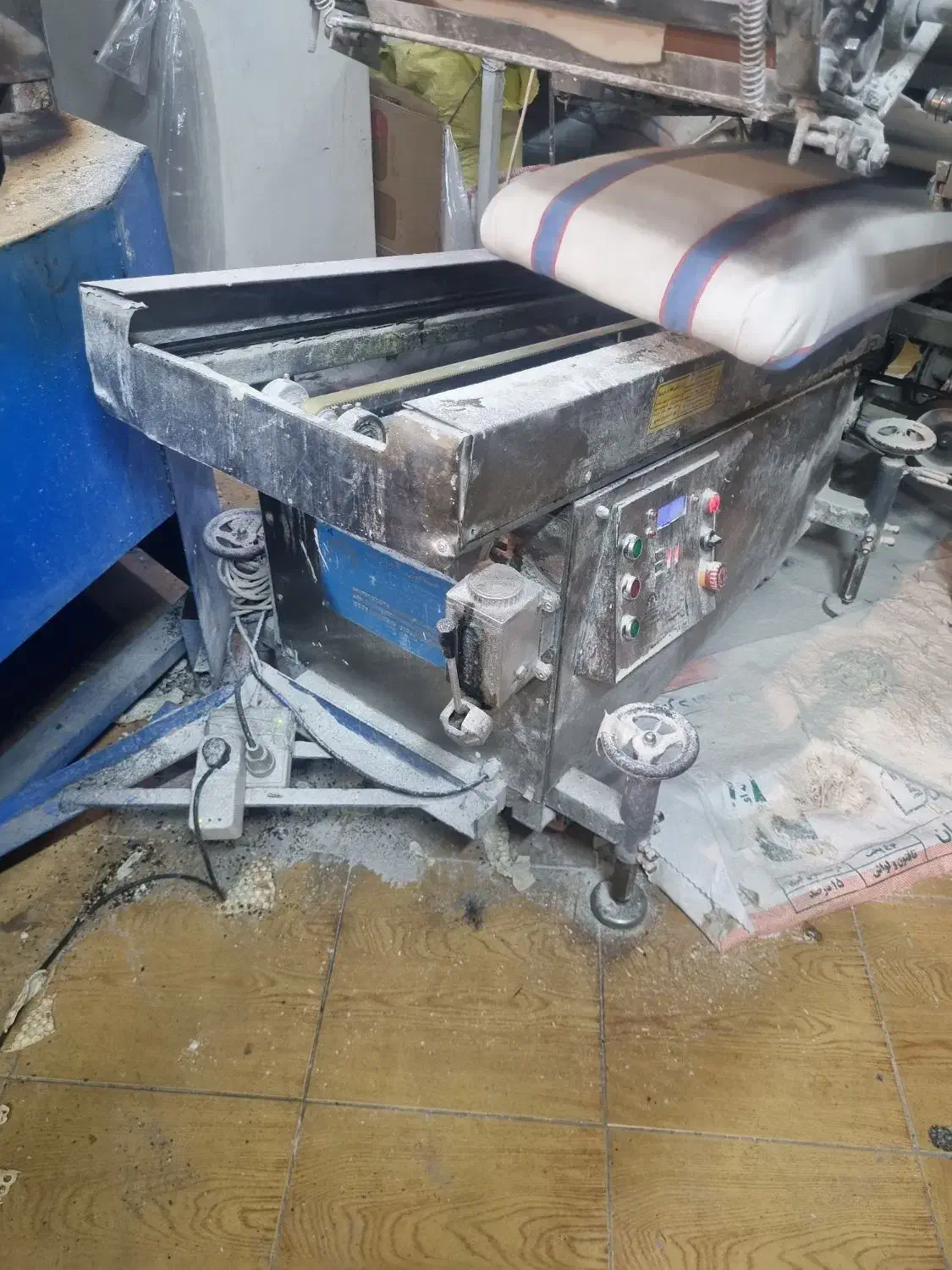 دستگاه نانوایی|ماشینآلات صنعتی|تهران, مینای جنوبی|دیوار