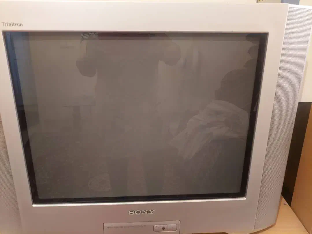 تلویزیون۲۴ اینچ|تلویزیون و پروژکتور|شیراز, سینما سعدی|دیوار