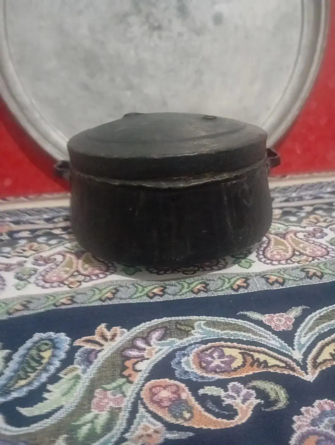 ظروف قدیمی کیلویی یک پانصد کاسه قدیمی|کلکسیون اشیاء عتیقه|گناباد, |دیوار