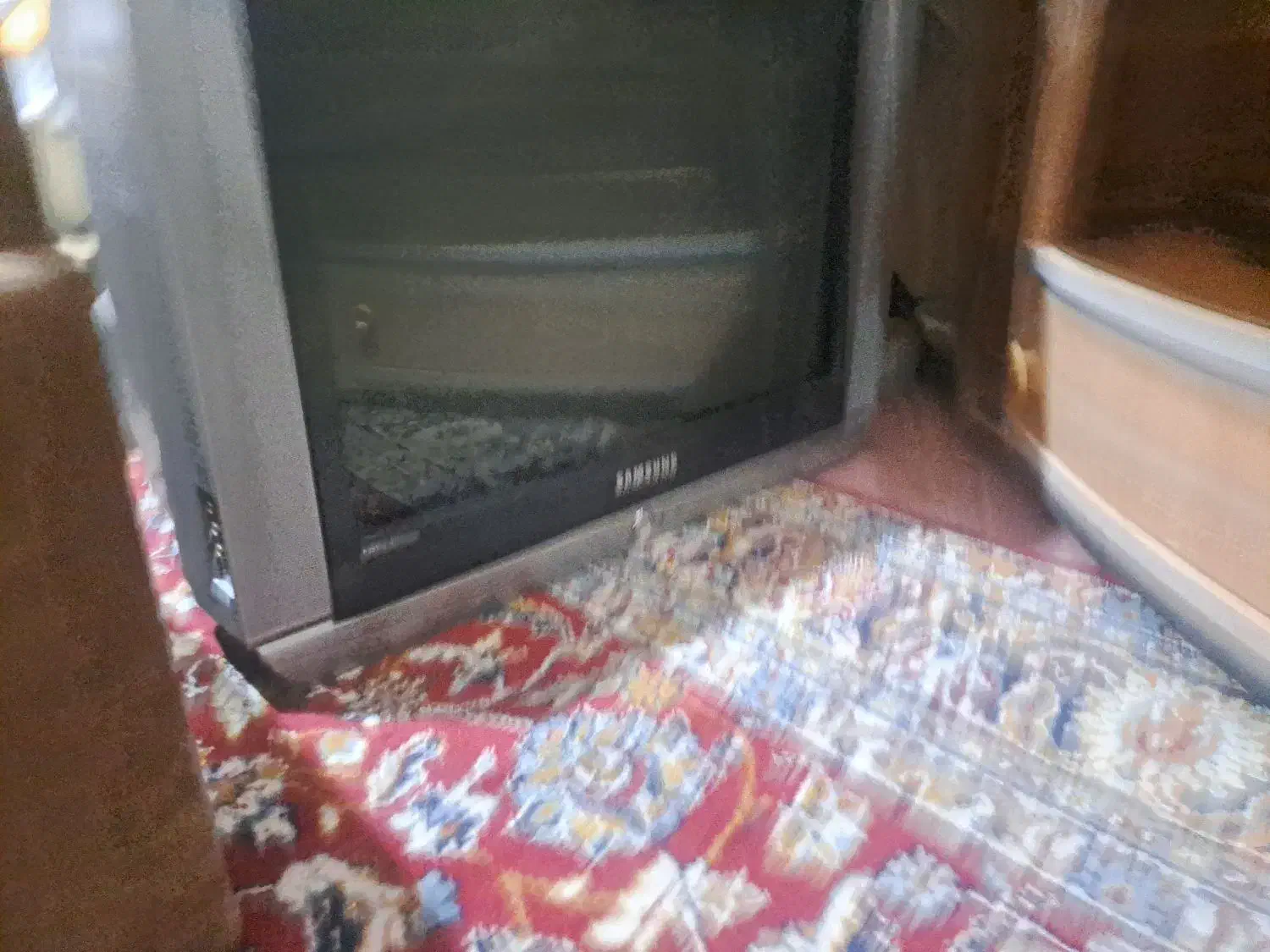 تلویزیون و جارو برقی|تلویزیون و پروژکتور|مشهد, شهرک رازی (شهرک غرب)|دیوار