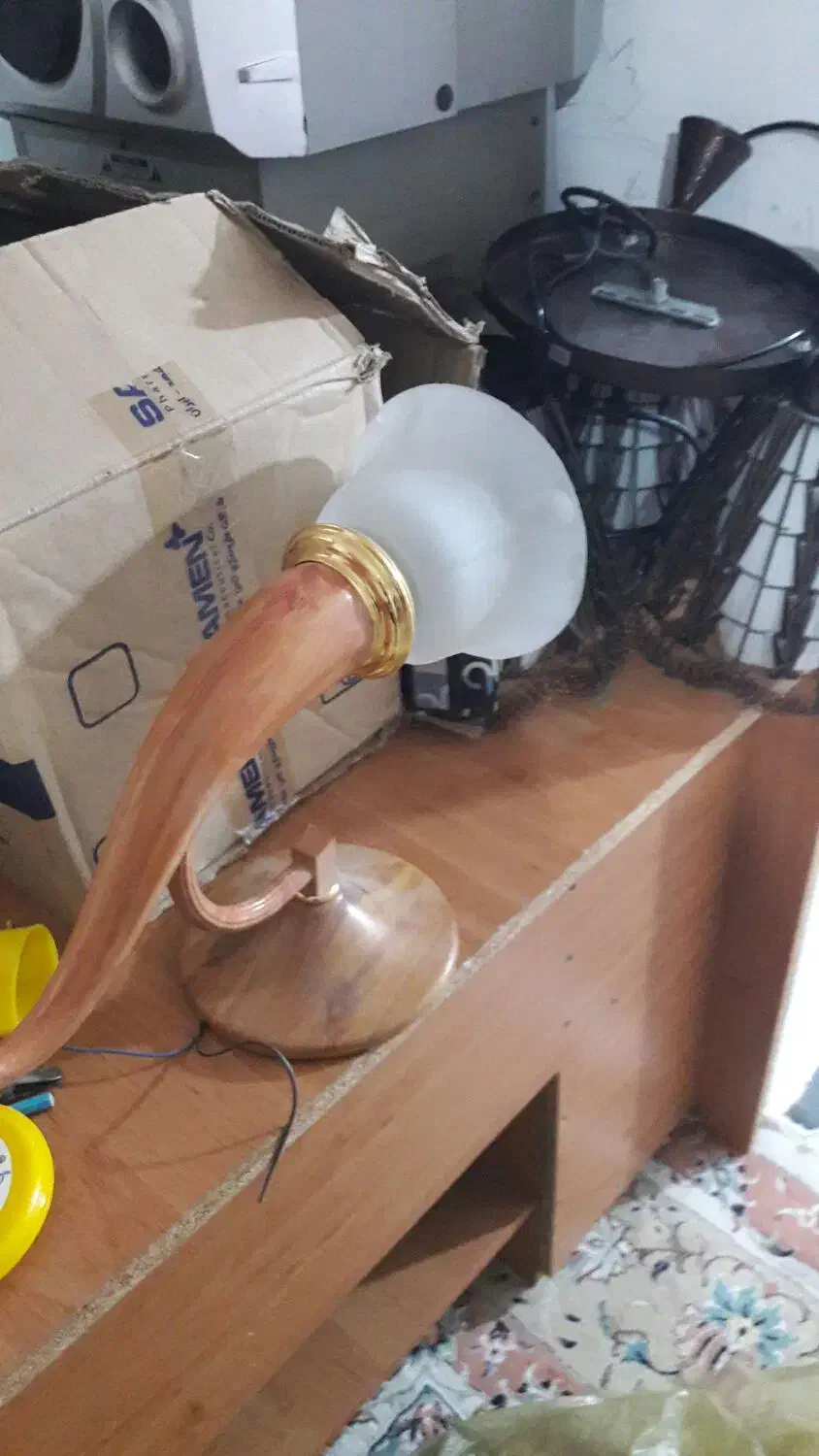 لوسترباچراغ خواب کاملا سالم|لوستر و چراغ آویز|کرمانشاه, |دیوار