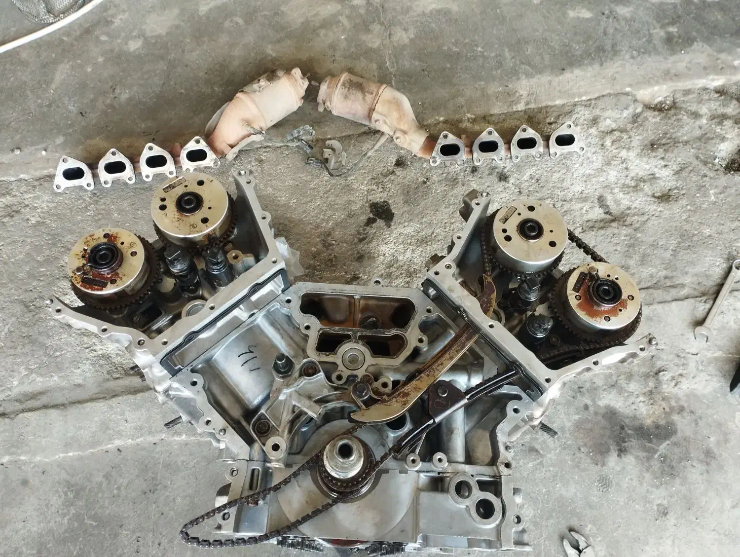 تعمیرگاه مدیران خودرو|خدمات موتور و ماشین|سنندج, |دیوار