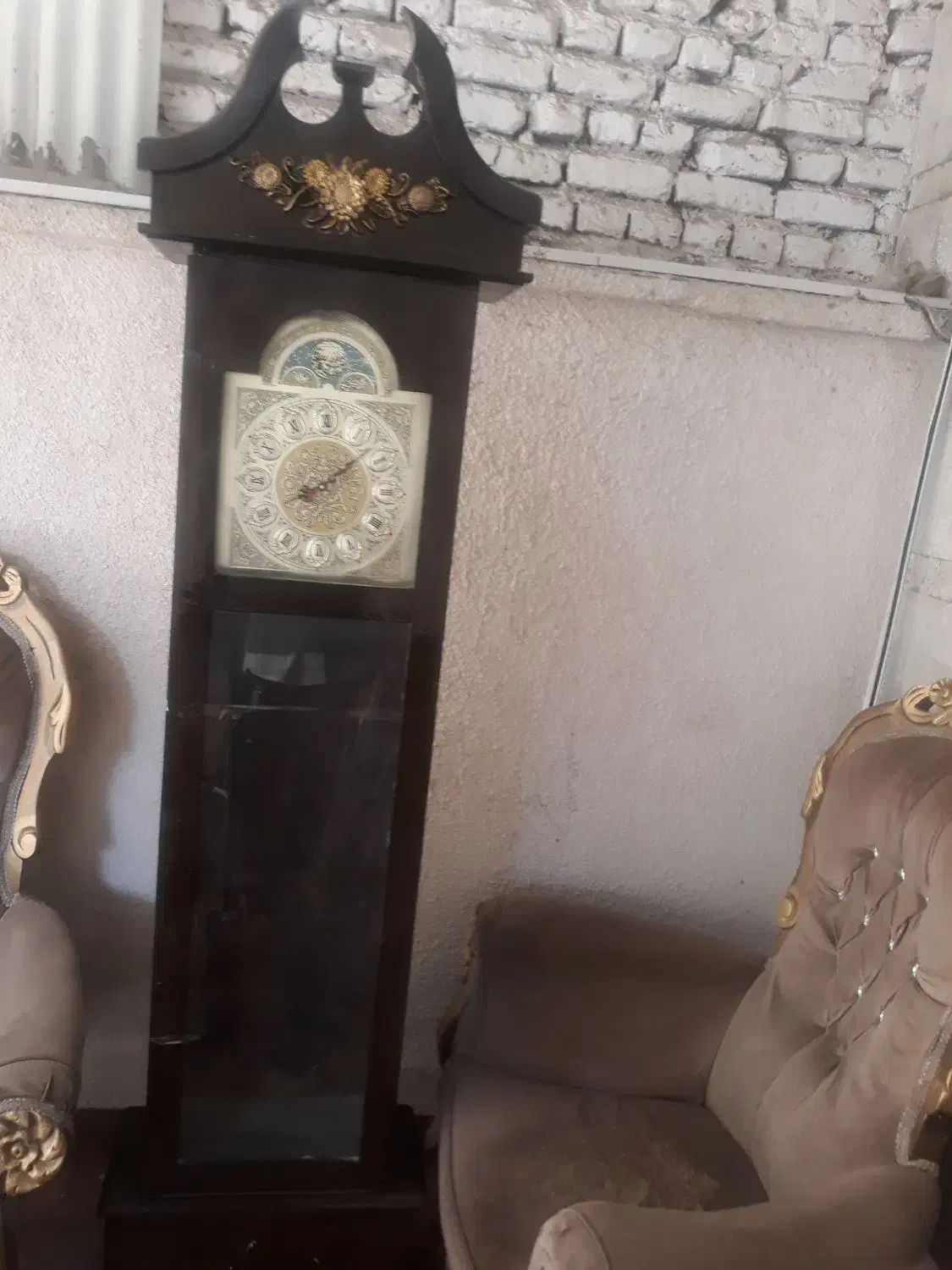 گنجه و ساعت ایستاده|ساعت دیواری و تزئینی|مشهد, کوی المهدی|دیوار