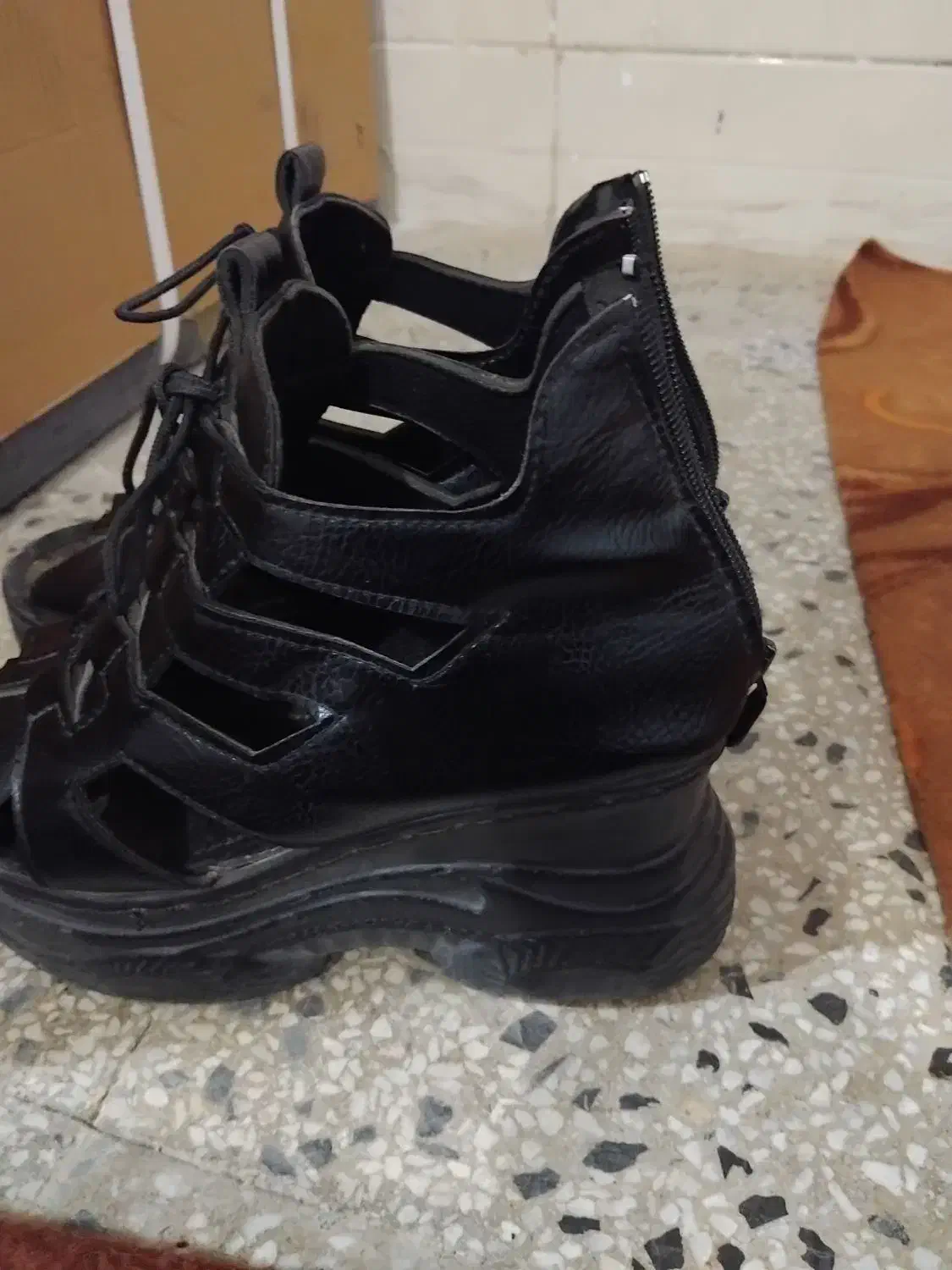 کفش ها کاملا نو|کیف، کفش، کمربند|یاسوج, |دیوار