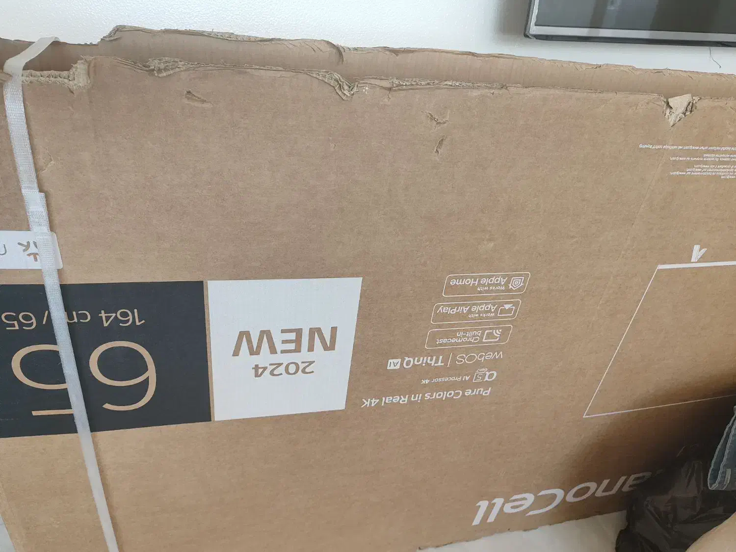 کارتن تلویزیون ال جی ۶۵ اینچ|ابزارآلات|شاهین‌شهر, شهرک گلدیس|دیوار