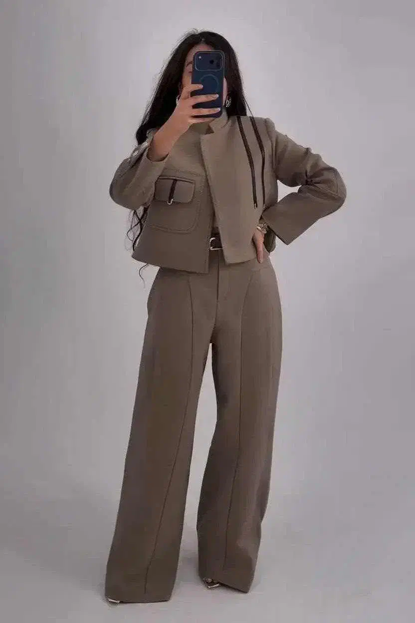 جنس مازراتی گرم بالا|لباس|ورامین, ورامین|دیوار