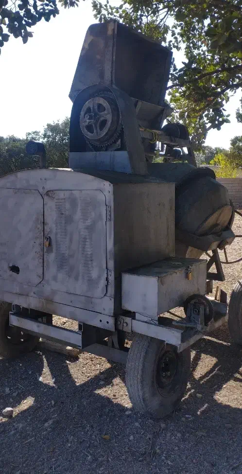 فروش دستگاه بتون ریزی خلاطه|ماشین‌آلات صنعتی|یاسوج, |دیوار