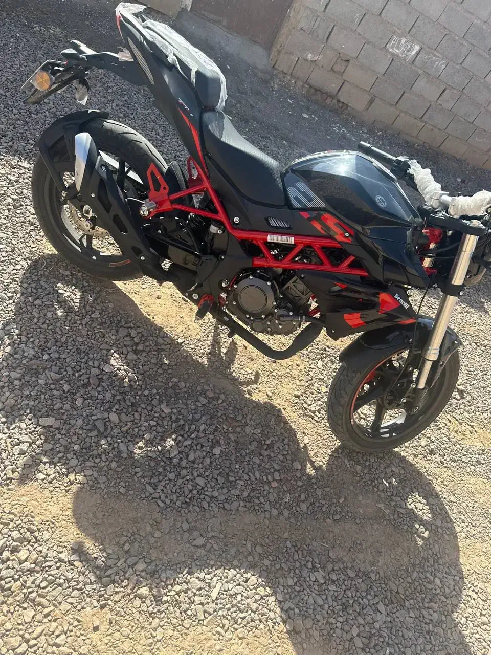 بنلی ۲۵۰ تک زیر قیمت مفت|موتورسیکلت|تایباد, |دیوار