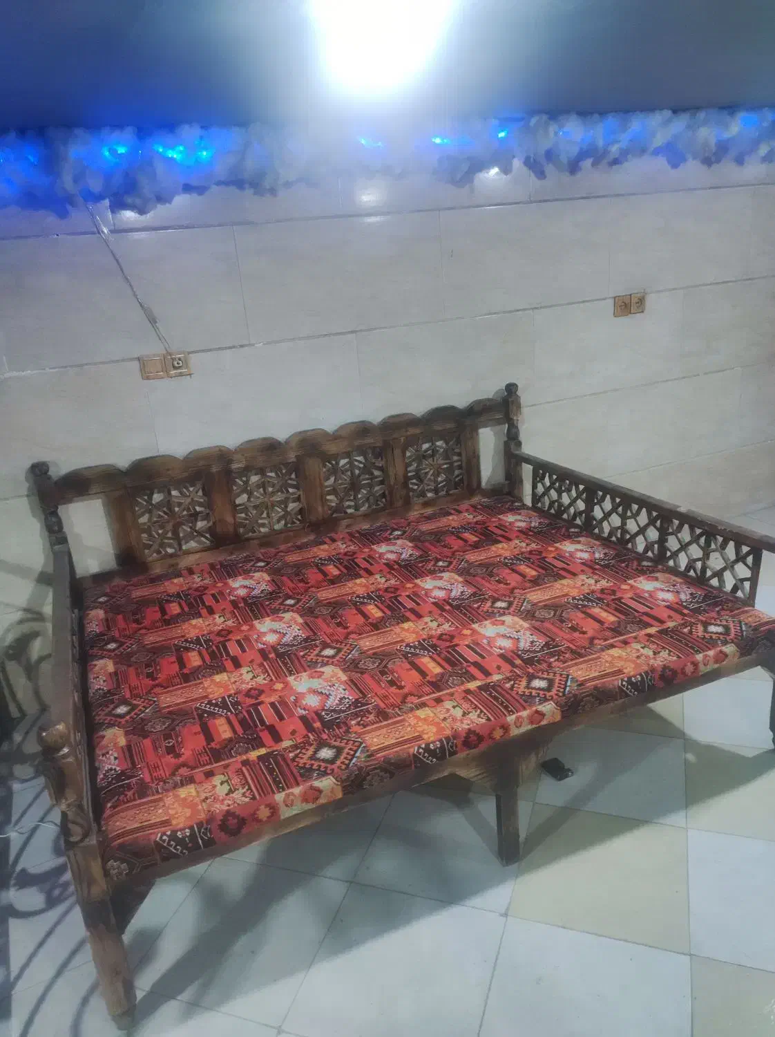 تخت سنتی|تخت و سرویس خواب|مریوان, |دیوار