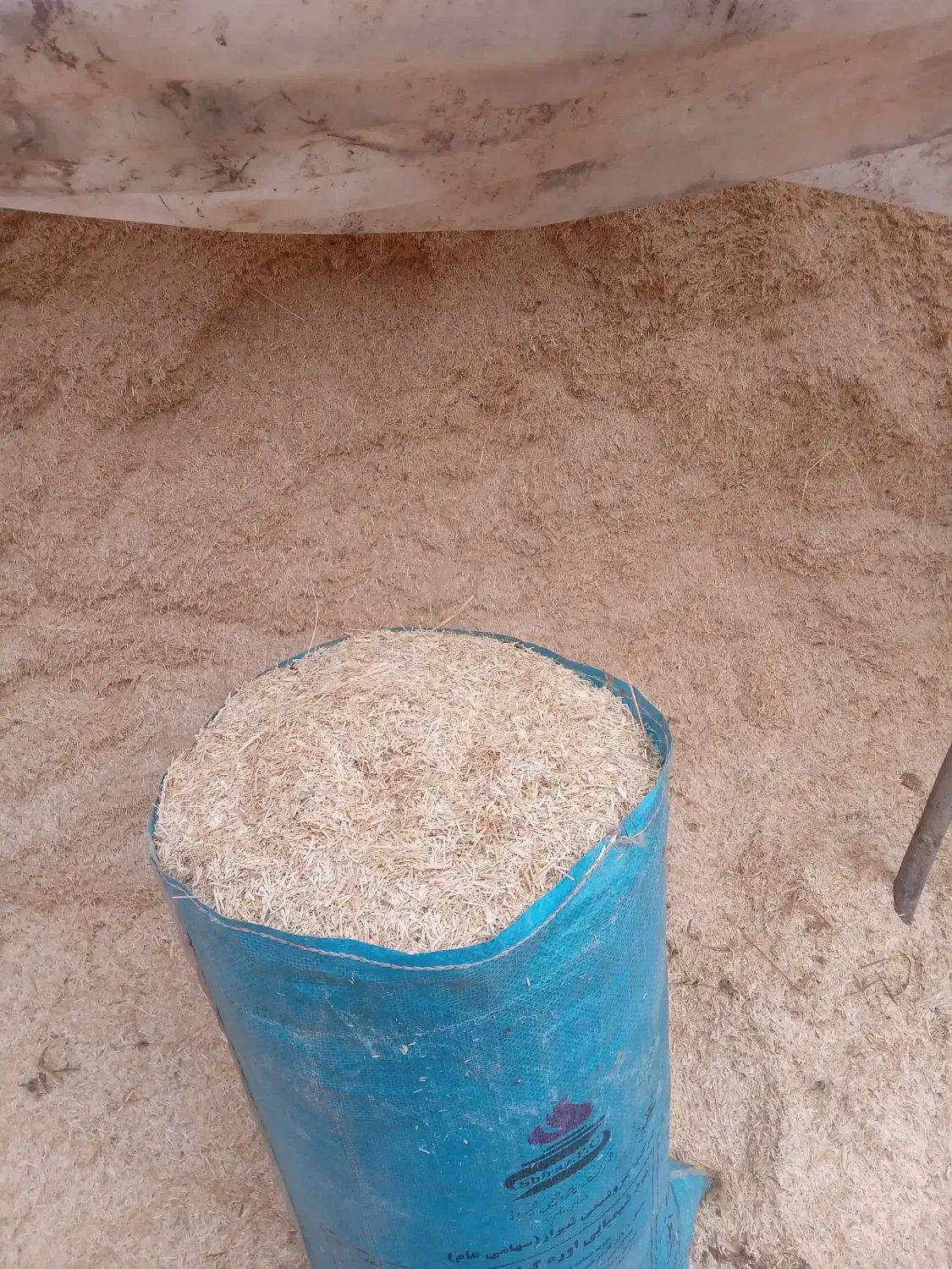 کاه گندم|خدمات باغبانی و درختکاری|انزل, |دیوار