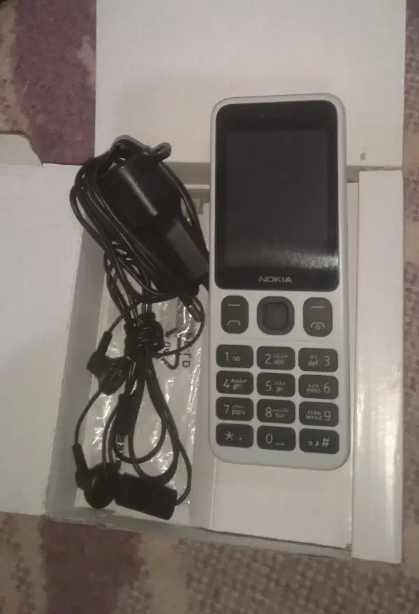 گوشی نوکیا ۱۲۵  ۲۰۲۰ اصلی دوروزه گرفتمش|موبایل|ارسنجان, |دیوار
