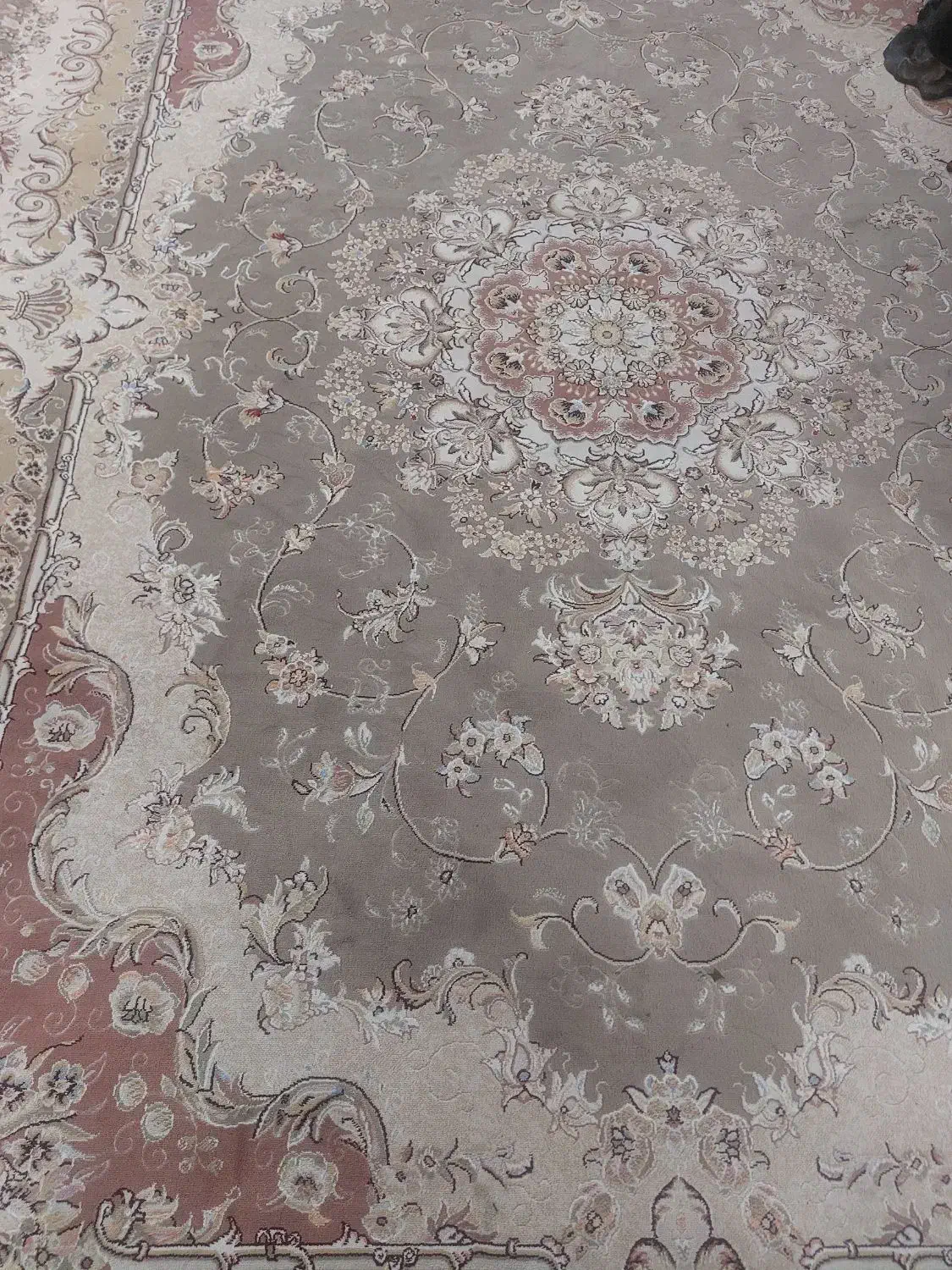 ۲ تخته فرش ۹ متری ۷۰۰ شانه تراکم ۱۲۰۰ سالم|فرش|سنگر, |دیوار