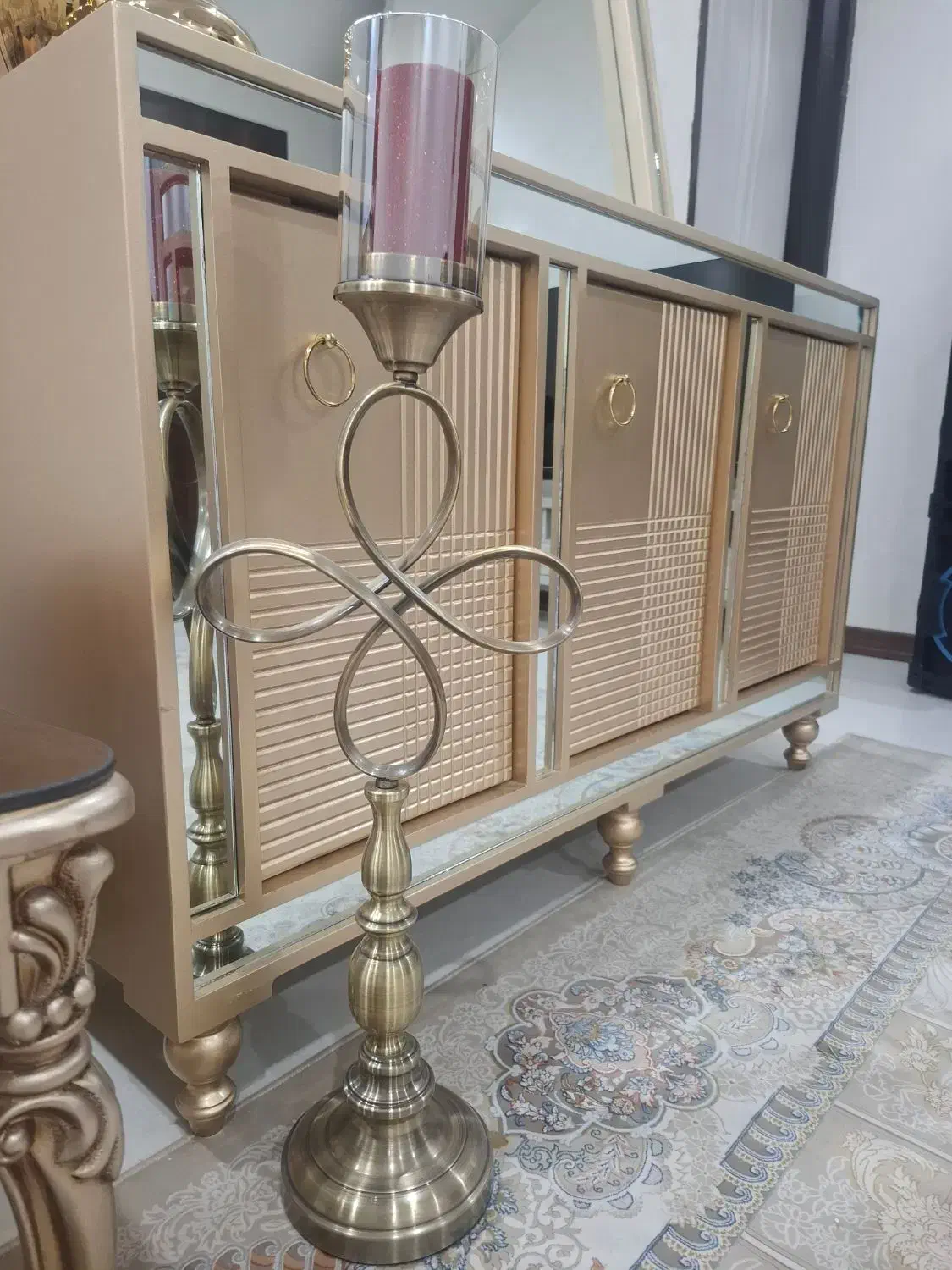 کنار سالنی شمع دار|صنایع دستی و سایر لوازم تزئینی|ری, شهادت|دیوار