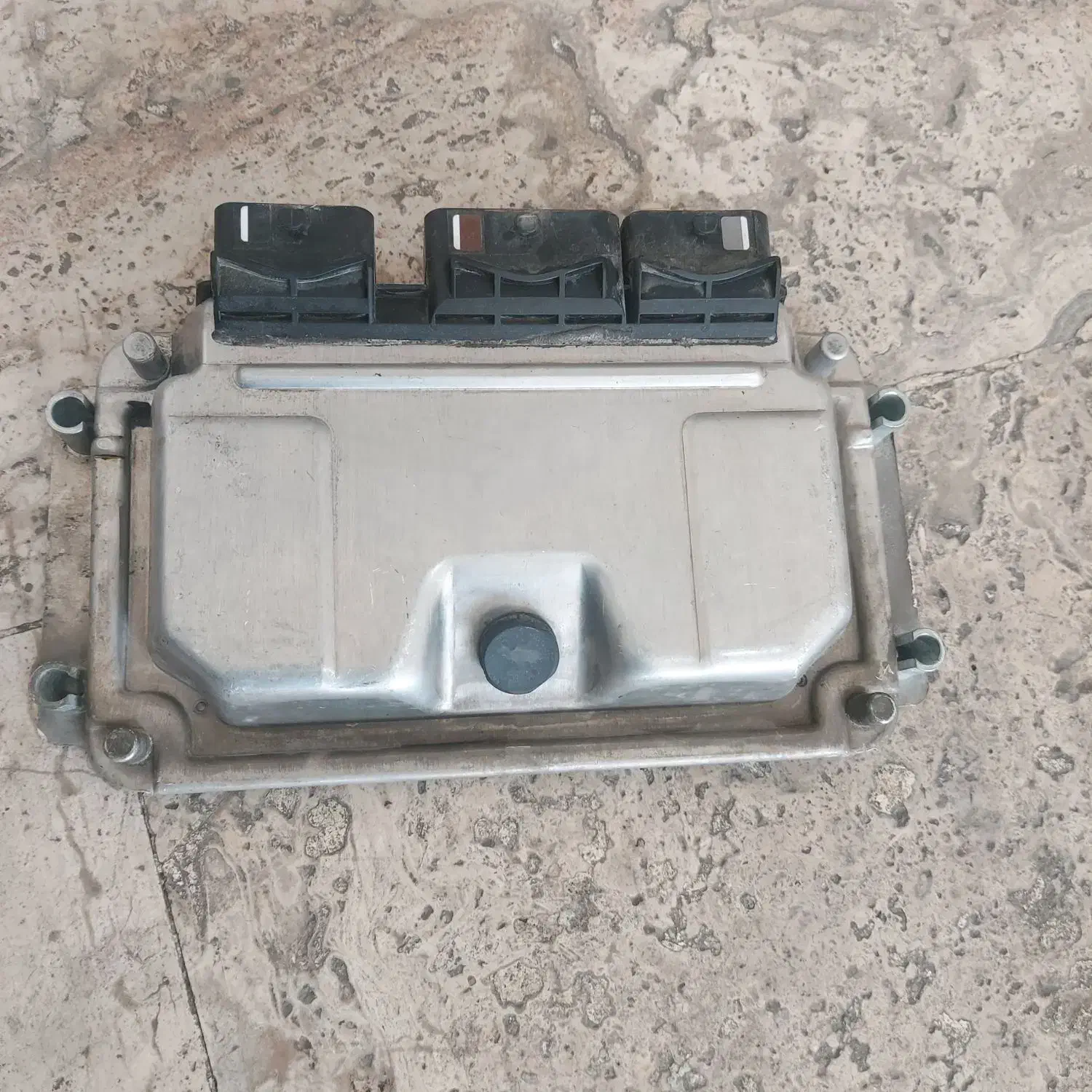 ایسیو s2000 کامپیوتر بوش me 7 4 4 سرسیلندر xum پژو|قطعات یدکی و لوازم جانبی|قم, شهرک قدس|دیوار