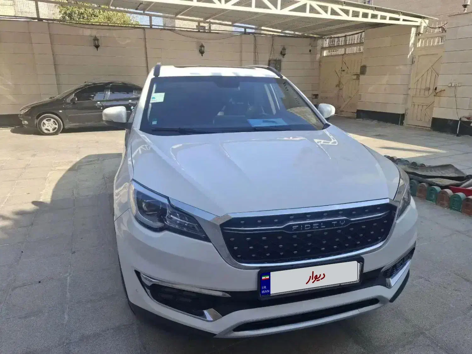 فیدلیتی ۱۴۰۱ بدون رنگ گیریبکس قدیم|خودرو سواری و وانت|بروجرد, |دیوار