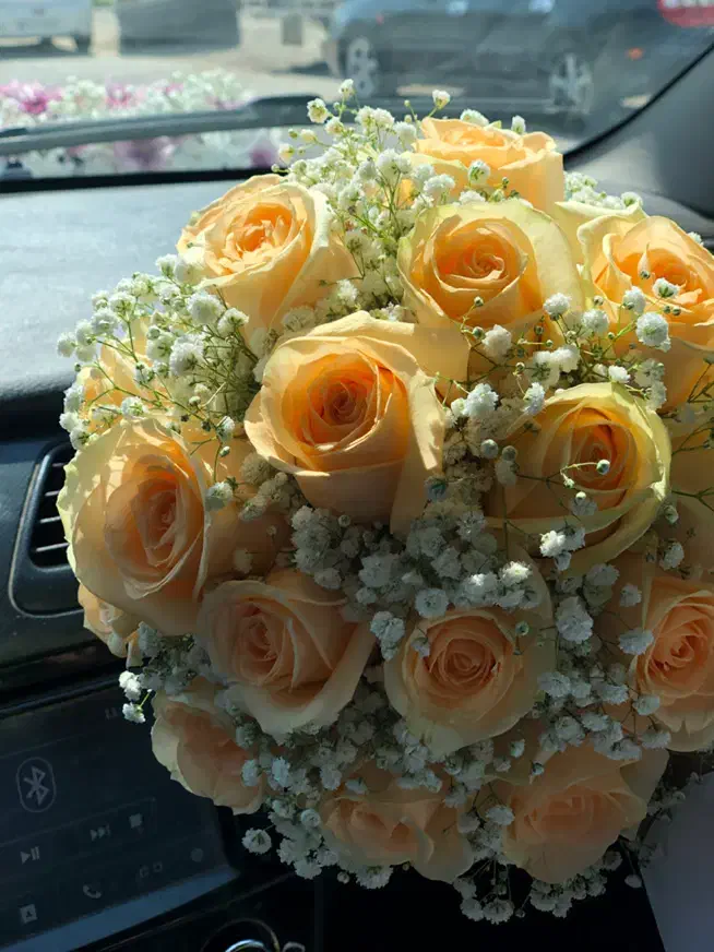 گل آرایی ماشین عروس  و دسته گل عروس در محل ‌گل|خدمات پذیرایی، مراسم|شیراز, زند|دیوار