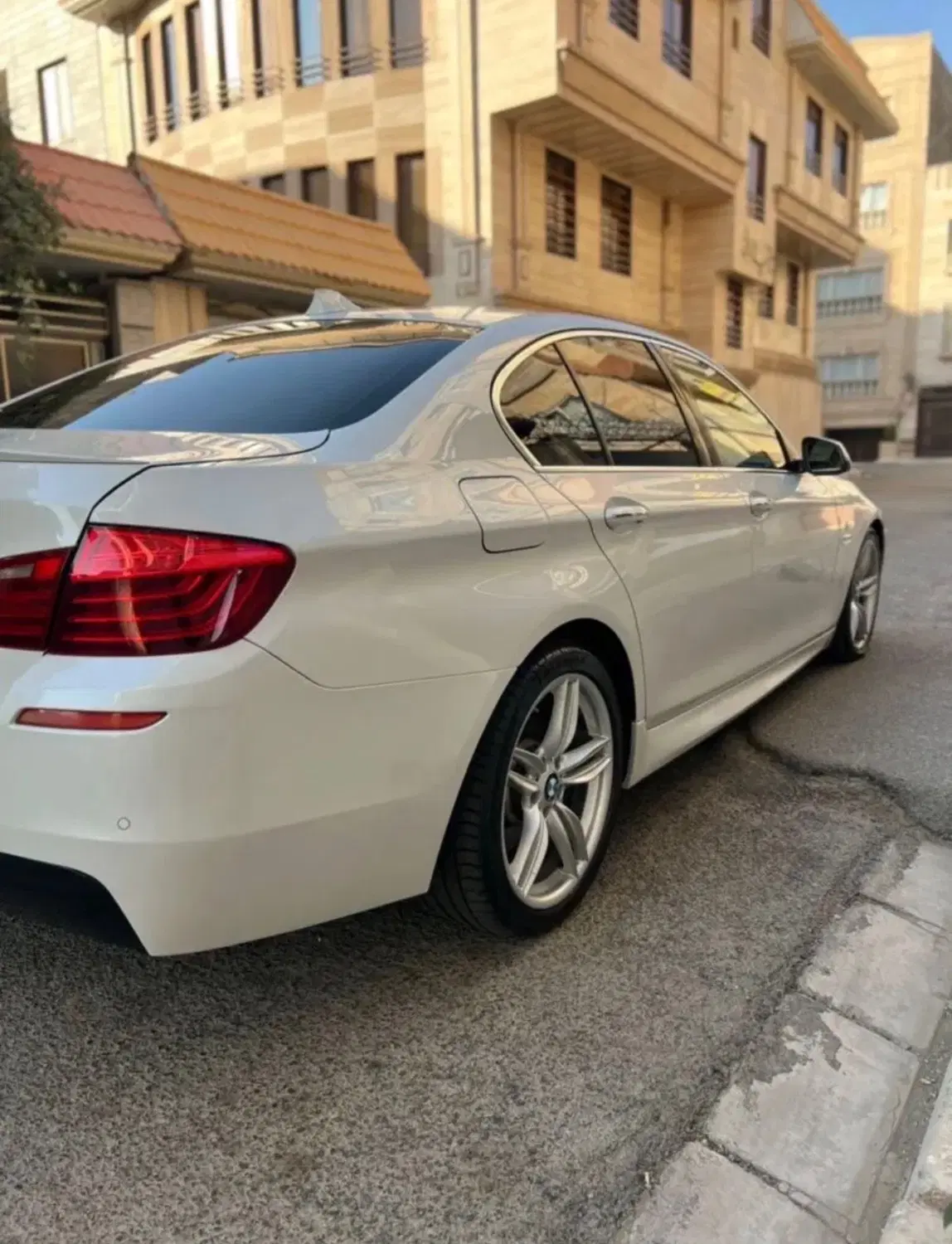 اجاره خودرو BMW528رنت کرایه|خودرو اجارهای|تهران, نیاوران|دیوار