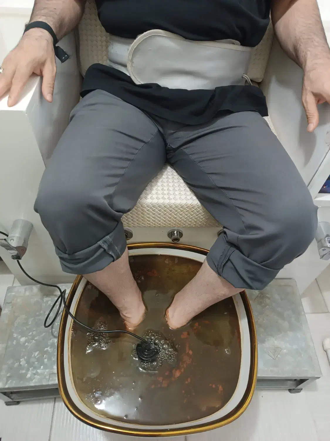 حجامت و بادکش درمانی (تحت نظر پزشک)|خدمات آرایشگری و زیبایی|خرم‌آباد, |دیوار