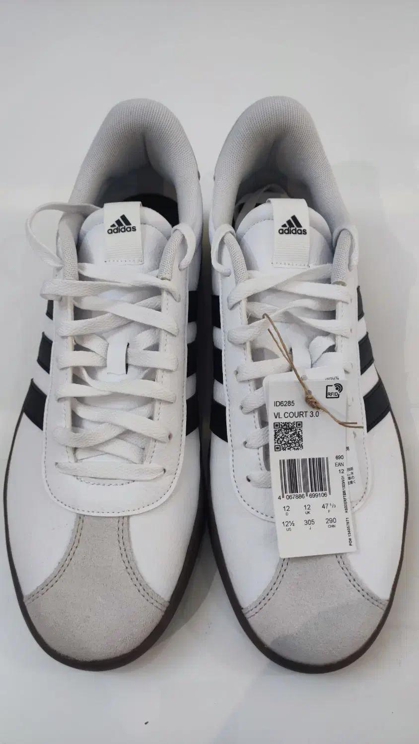 کتونی آدیداس|کیف، کفش، کمربند|رشت, کوی مهر|دیوار