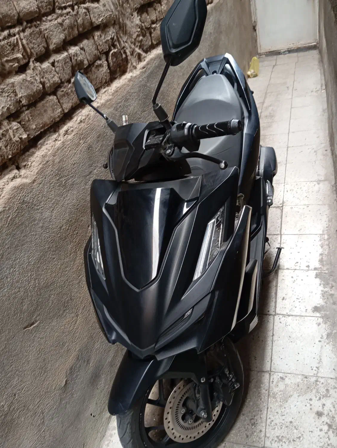 کلیک ۱۶۰|موتورسیکلت|قم, نیروگاه|دیوار