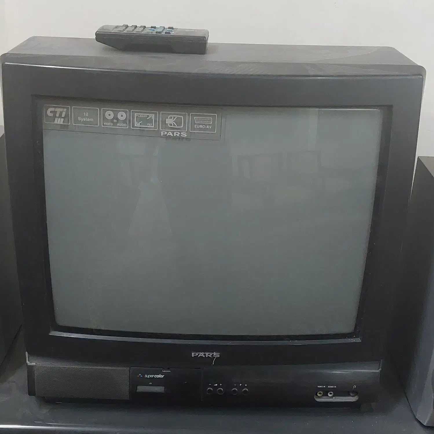 تلوزیون پارس ۲۱ اینچ|تلویزیون و پروژکتور|اصفهان, لنبان|دیوار