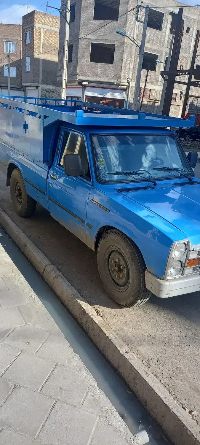 کرایه وانت نیسان خدمات حمل بار واساس کشی باکارگر|خدمات حمل و نقل|میاندوآب, |دیوار