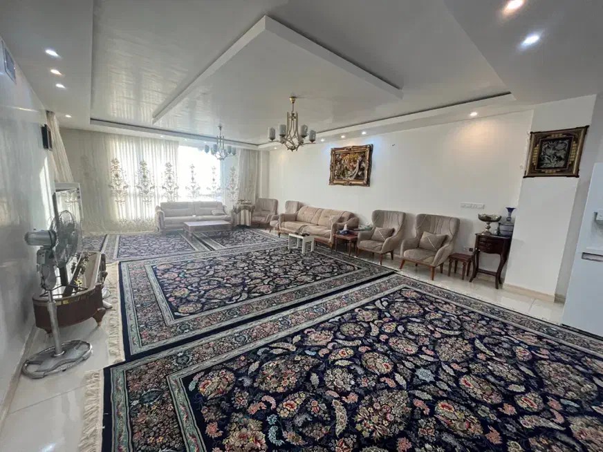 آپارتمان ۱۷۰متری/شهرک ولیعصر /خانم تاجیک|اجارهٔ آپارتمان|ورامین, شهرک فجر|دیوار