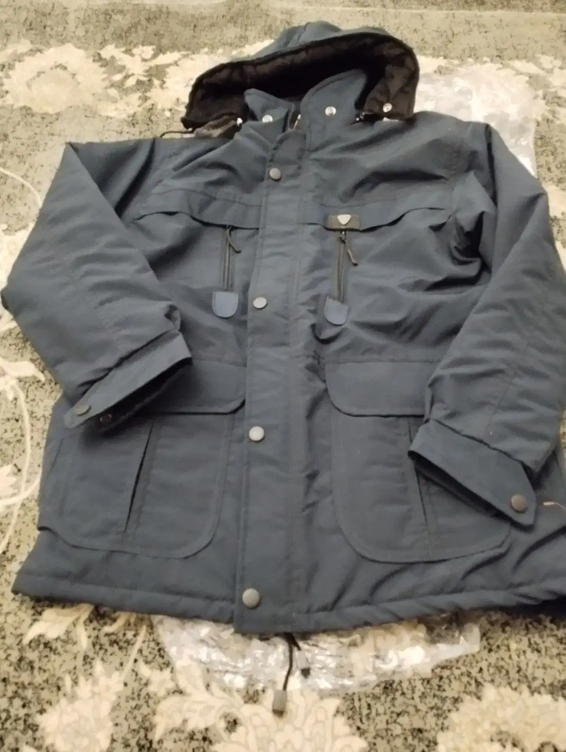 کاپشن|لباس|نهاوند, |دیوار