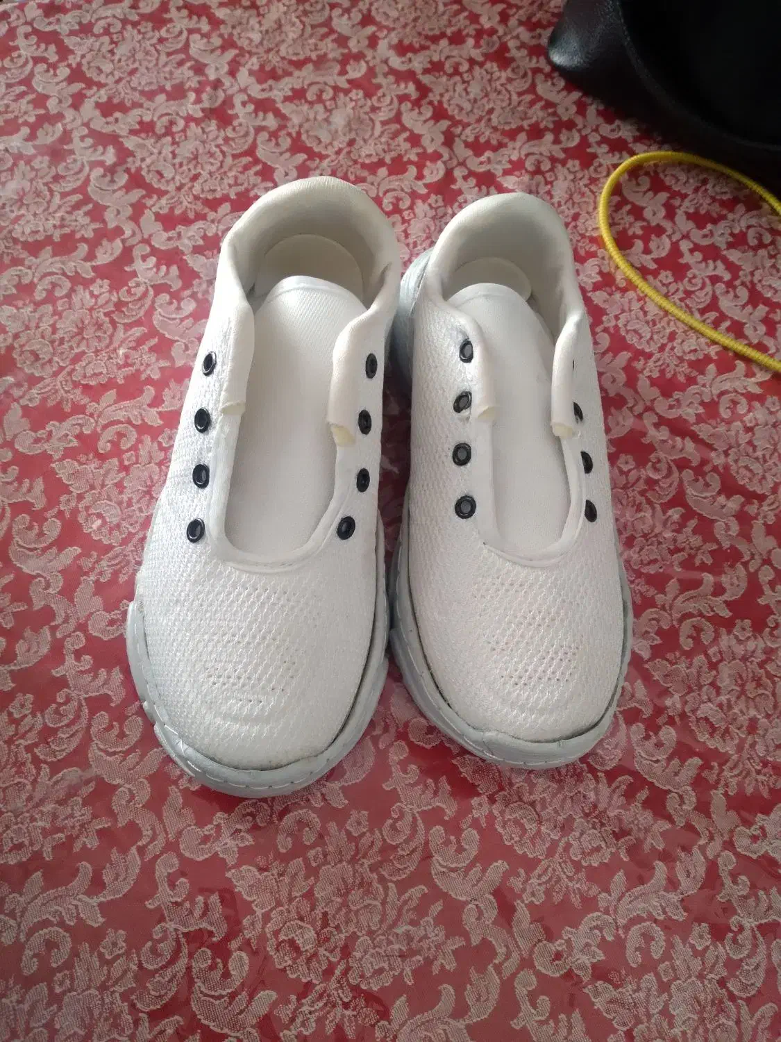 کتونی سایز ۳۸ و ۳۹|کیف، کفش، کمربند|کاشمر, |دیوار