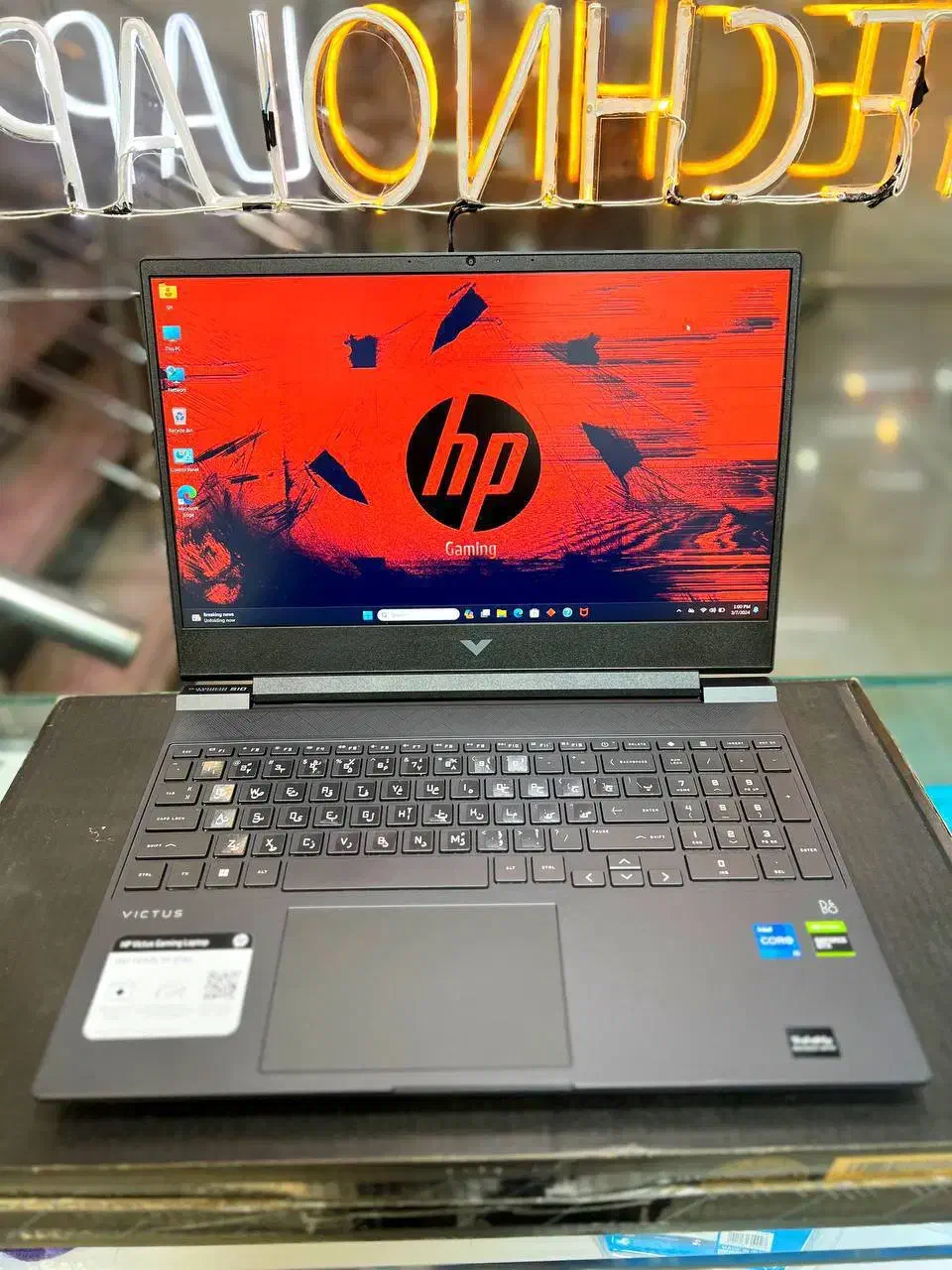 لپ تاپ غول گیمینگHP VICTUS با گرافیکRTX 5060معاوضه|رایانه همراه|تهران, شمشیری|دیوار