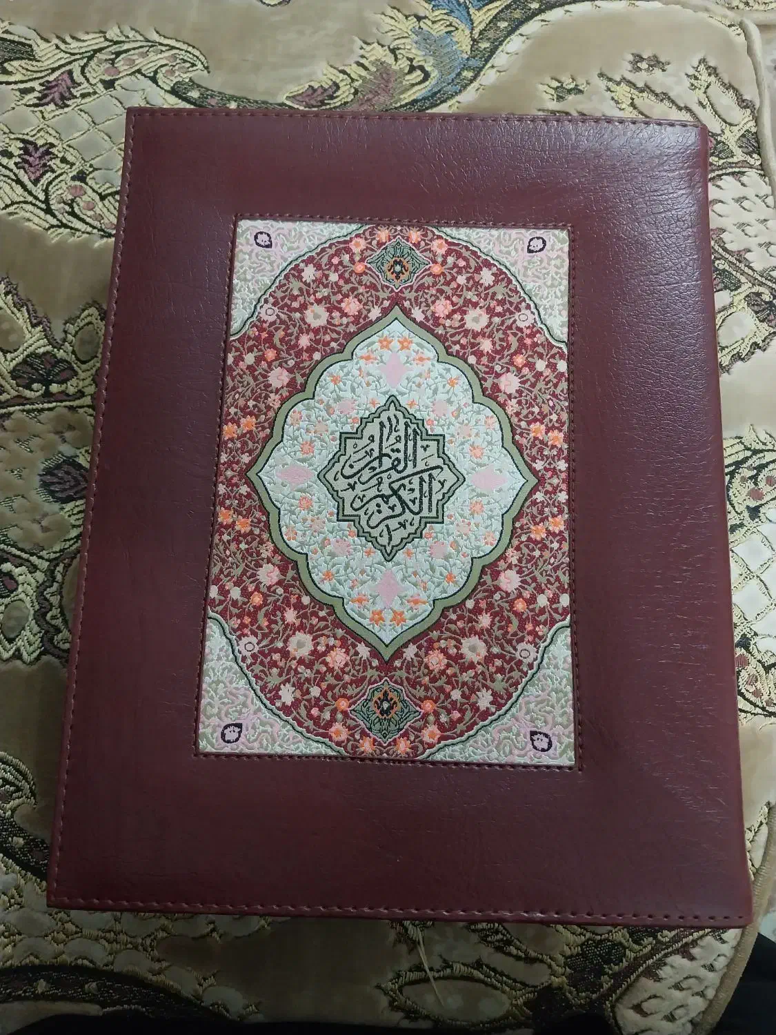 قرآن نفیس چرم اقبال|کتاب و مجله مذهبی|رشت, حمیدیان|دیوار
