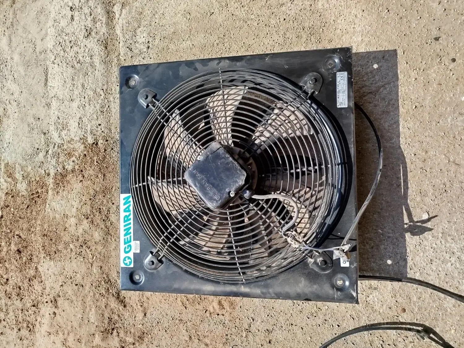 هواکش|پنکه و تصفیه‌کنندهٔ هوا|رباط‌کریم, وهن آباد|دیوار