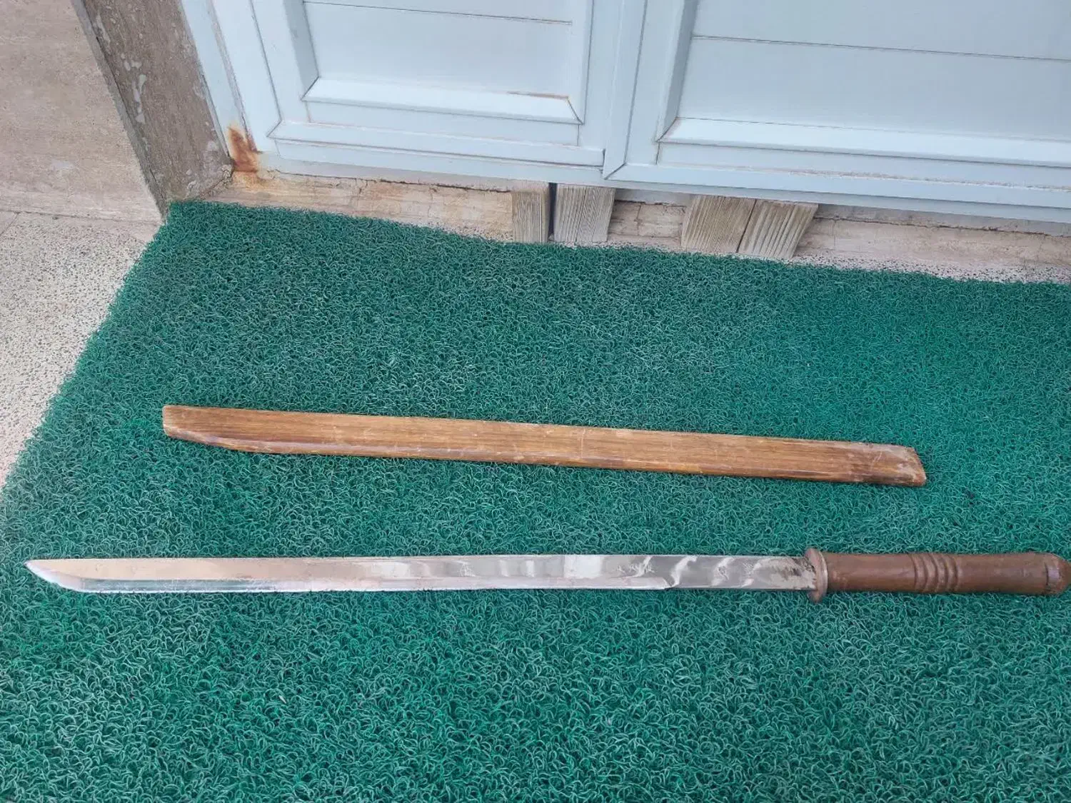 شمشیر قدیمی دستساز|کلکسیون اشیاء عتیقه|رفسنجان, |دیوار