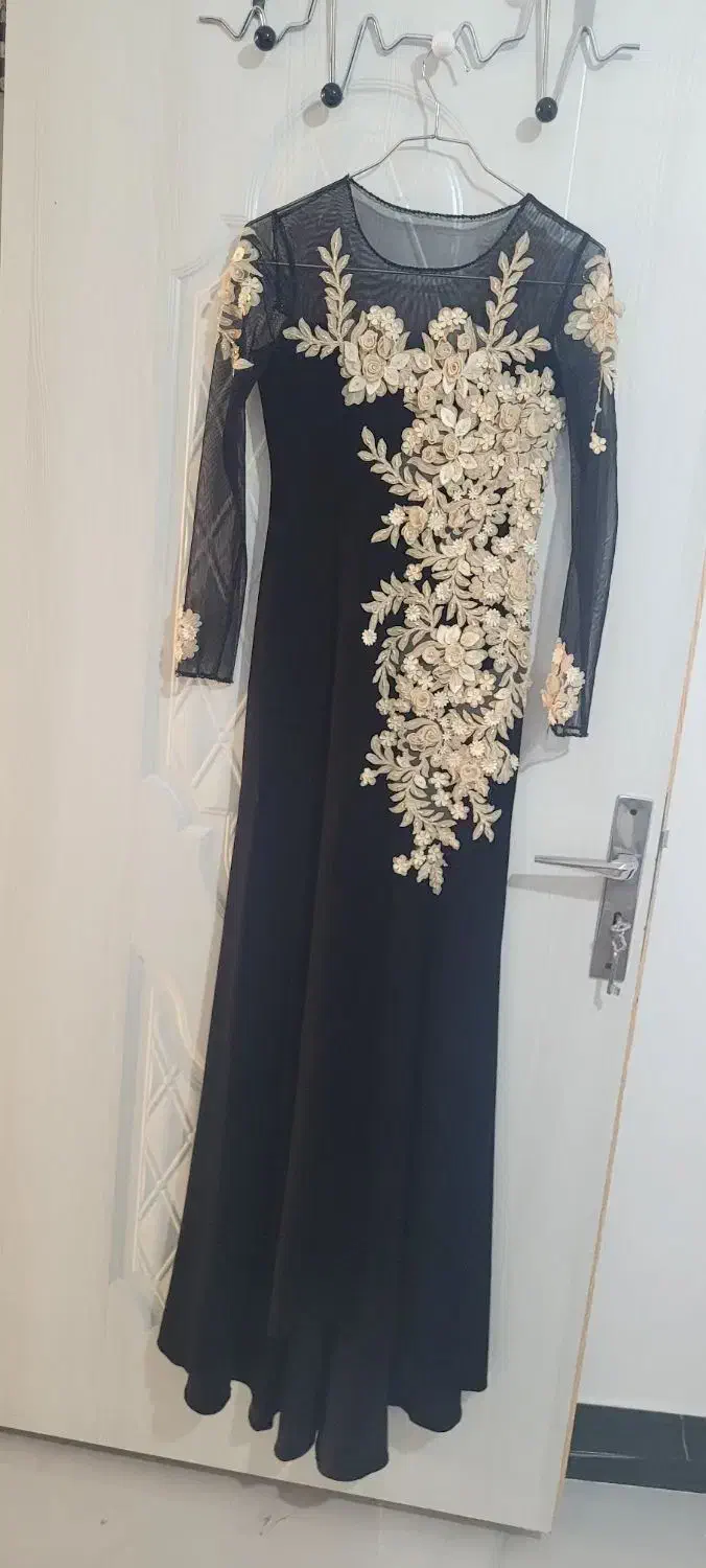 پیراهن مجلسی|لباس|قائم‌شهر, |دیوار