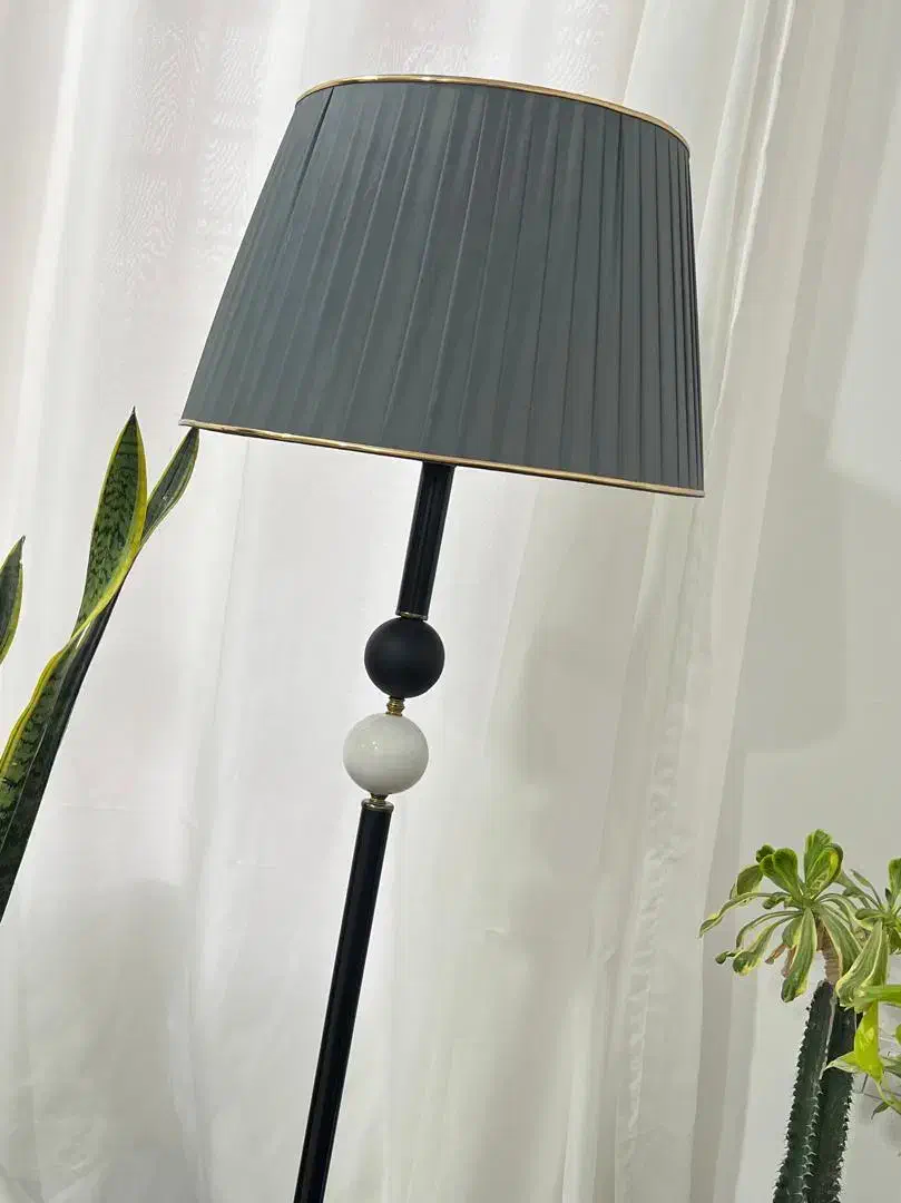 اباژو ایستاده نو|چراغ خواب و آباژور|کازرون, |دیوار