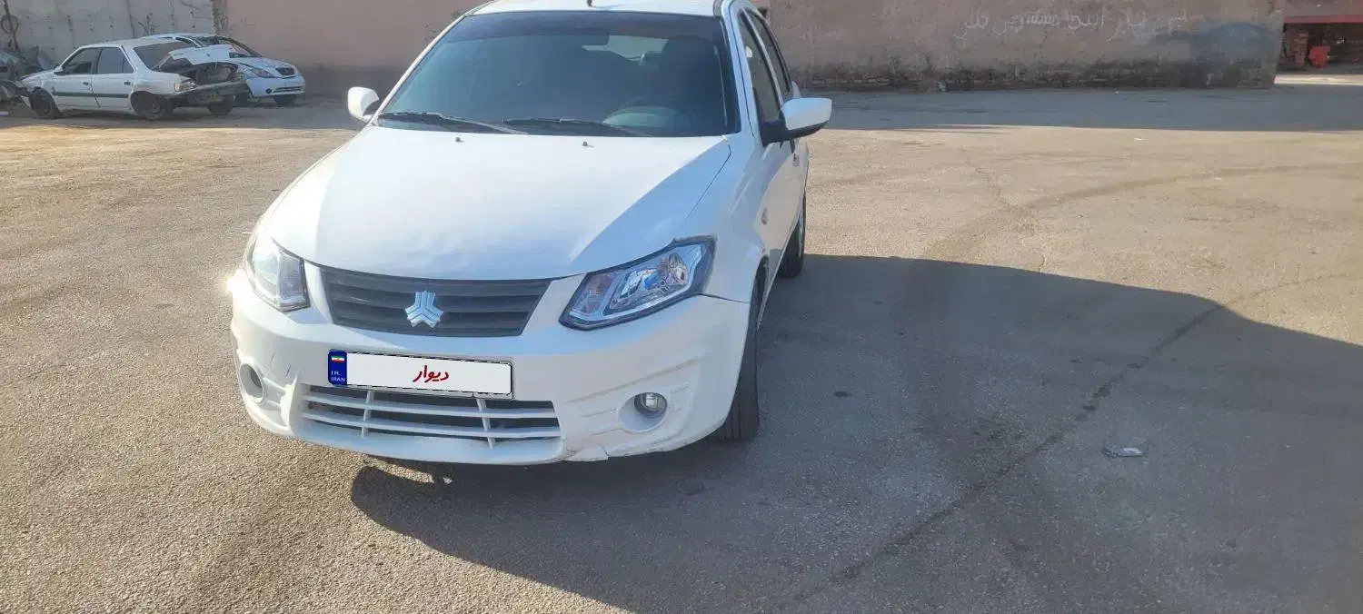 ساینا فول مدل ۹۷سفید تمیز بکر مناسب|خودرو سواری و وانت|شیراز, قالیشویی|دیوار