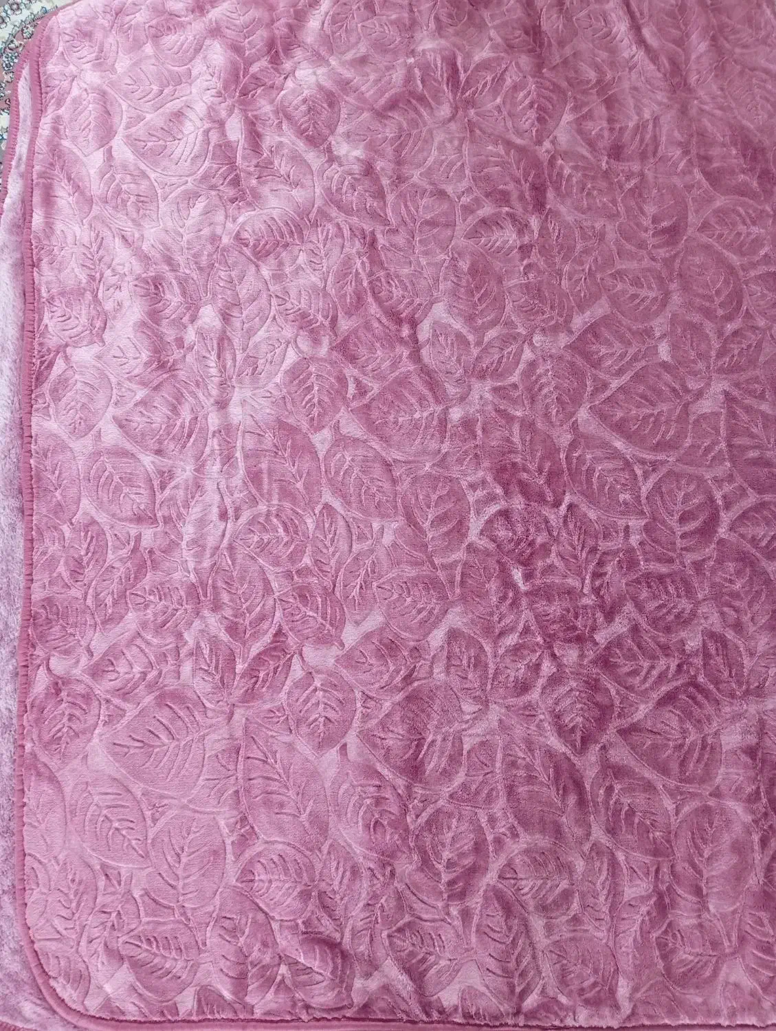 پتوی گلبافت|رختخواب، بالش، پتو|محمدبار, |دیوار