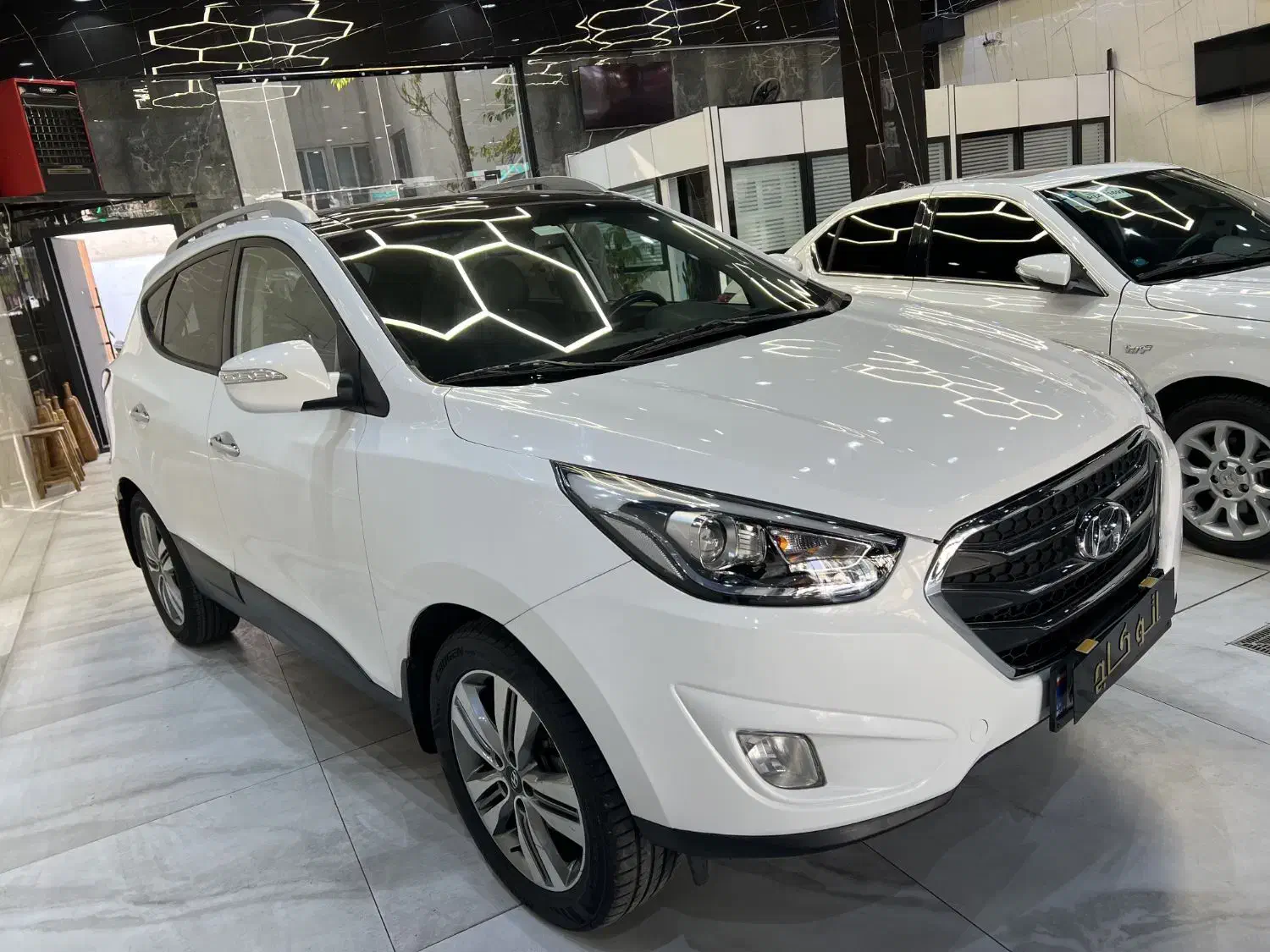 توسان سفید 2015 بی رنگ درجه حد کم کار خونگی|خودرو سواری و وانت|کرج, عظیمیه|دیوار