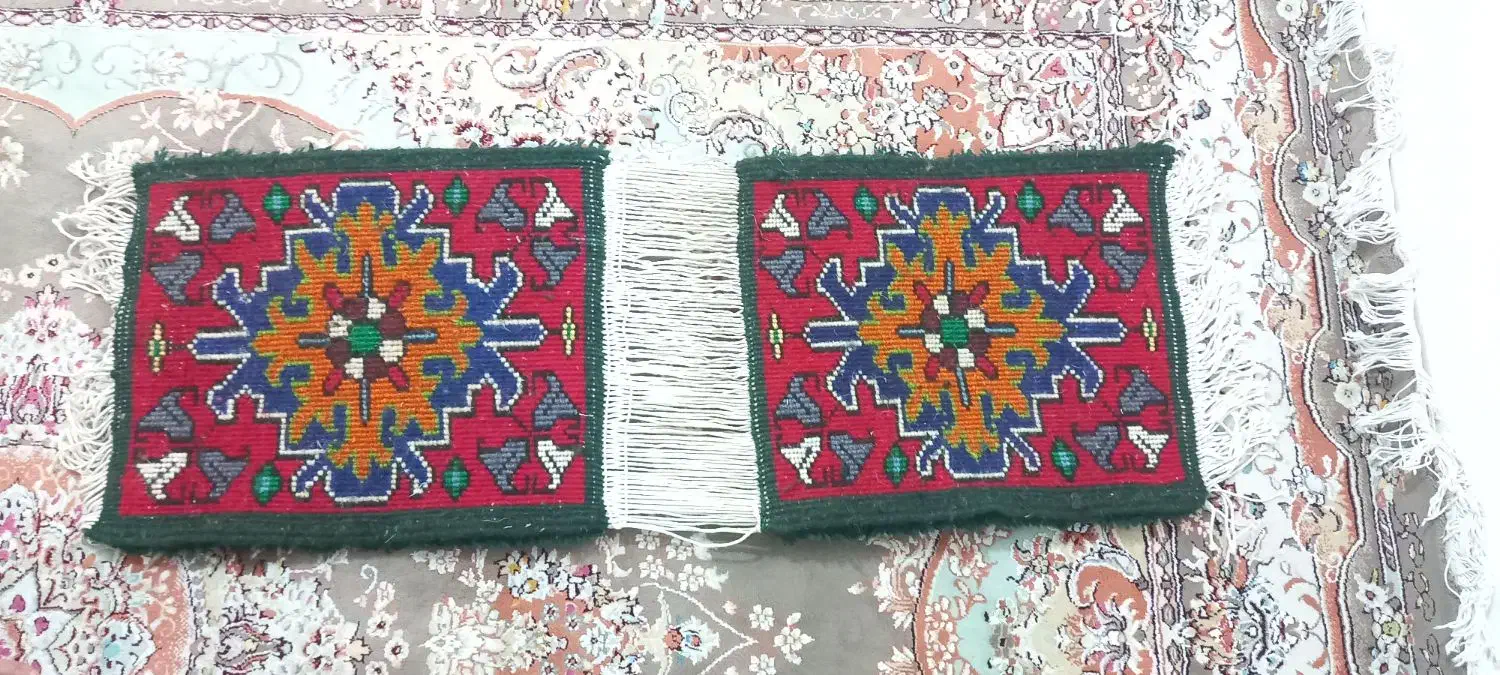 فرش دستبافت رو صندلی|فرش|گلستان (تهران), |دیوار