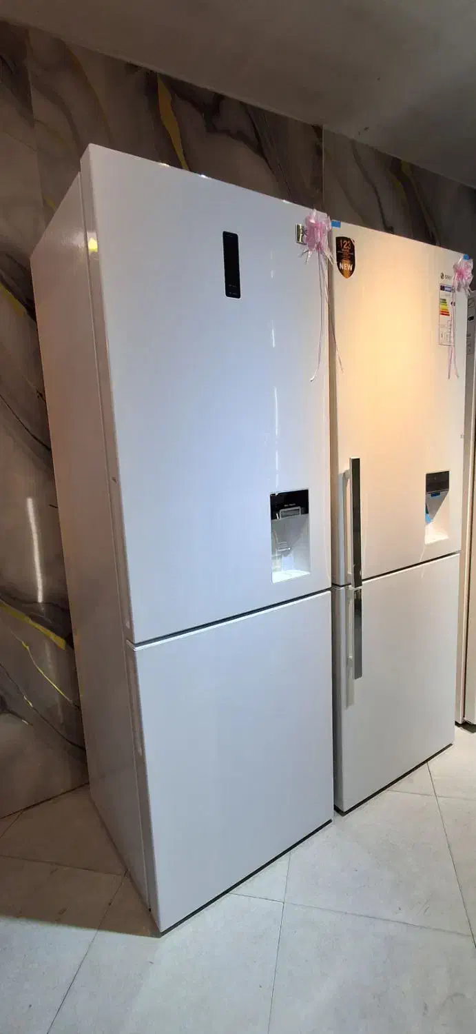 یخچال بالا پایین اسنوا دوو نمایشگاهی ۲۴ فوت|یخچال و فریزر|تهران, جوادیه تهرانپارس|دیوار