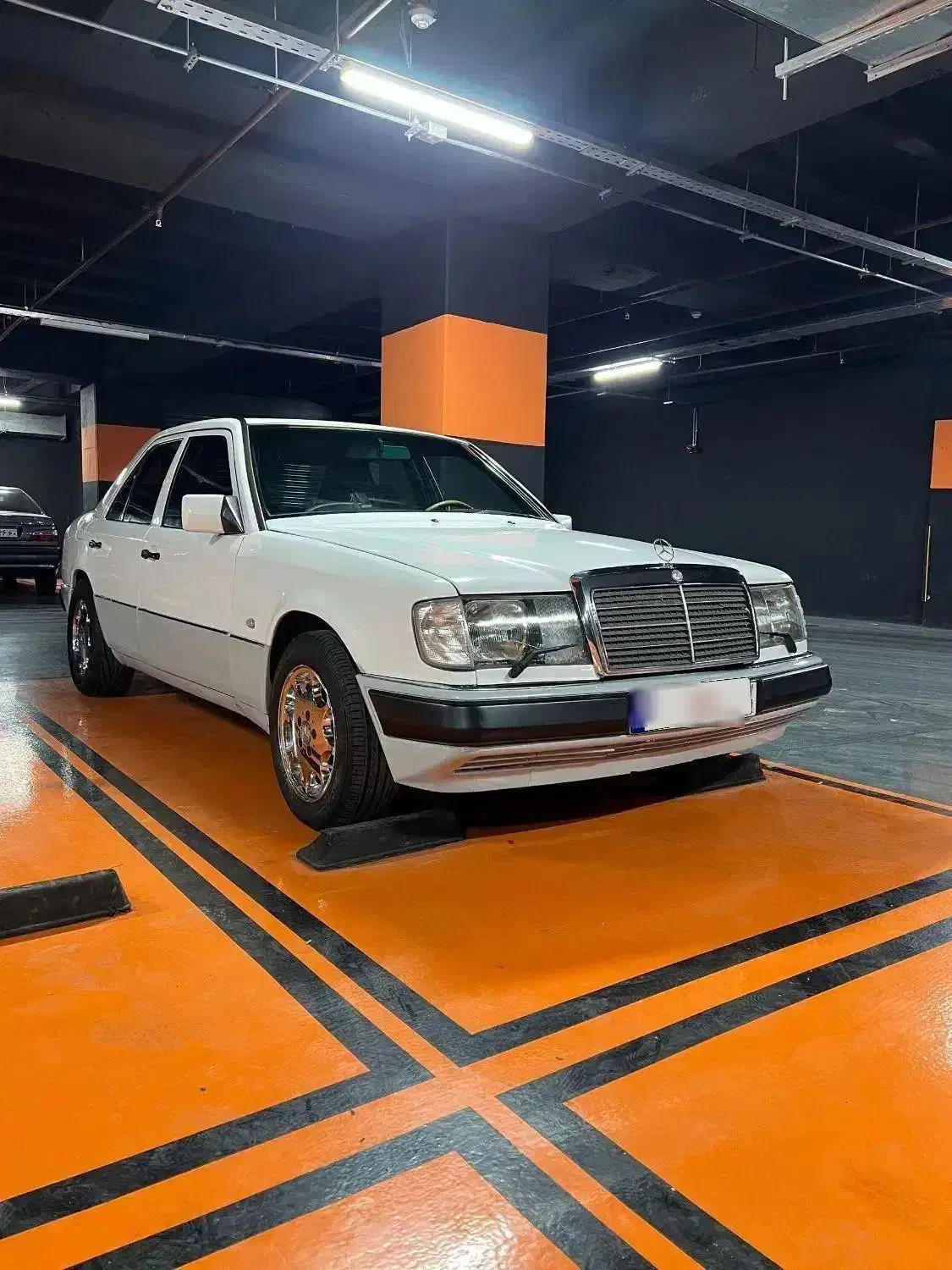 بنز w124|خودرو کلاسیک|لاهیجان, حاجی آباد|دیوار