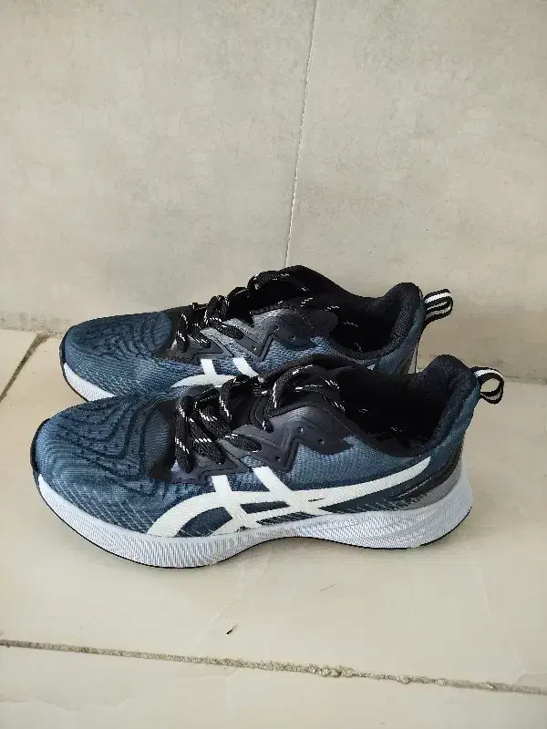 کفش کتانی ۴۴|کیف، کفش، کمربند|سنندج, |دیوار