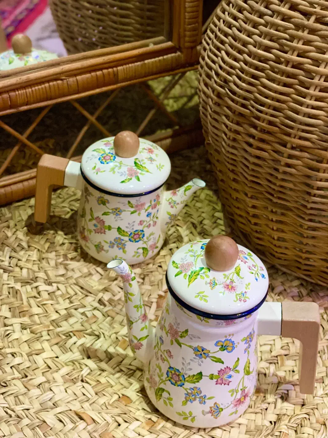 لعابی|قوری، کتری، قهوهساز دستی|شیراز, شهرک ولیعصر|دیوار