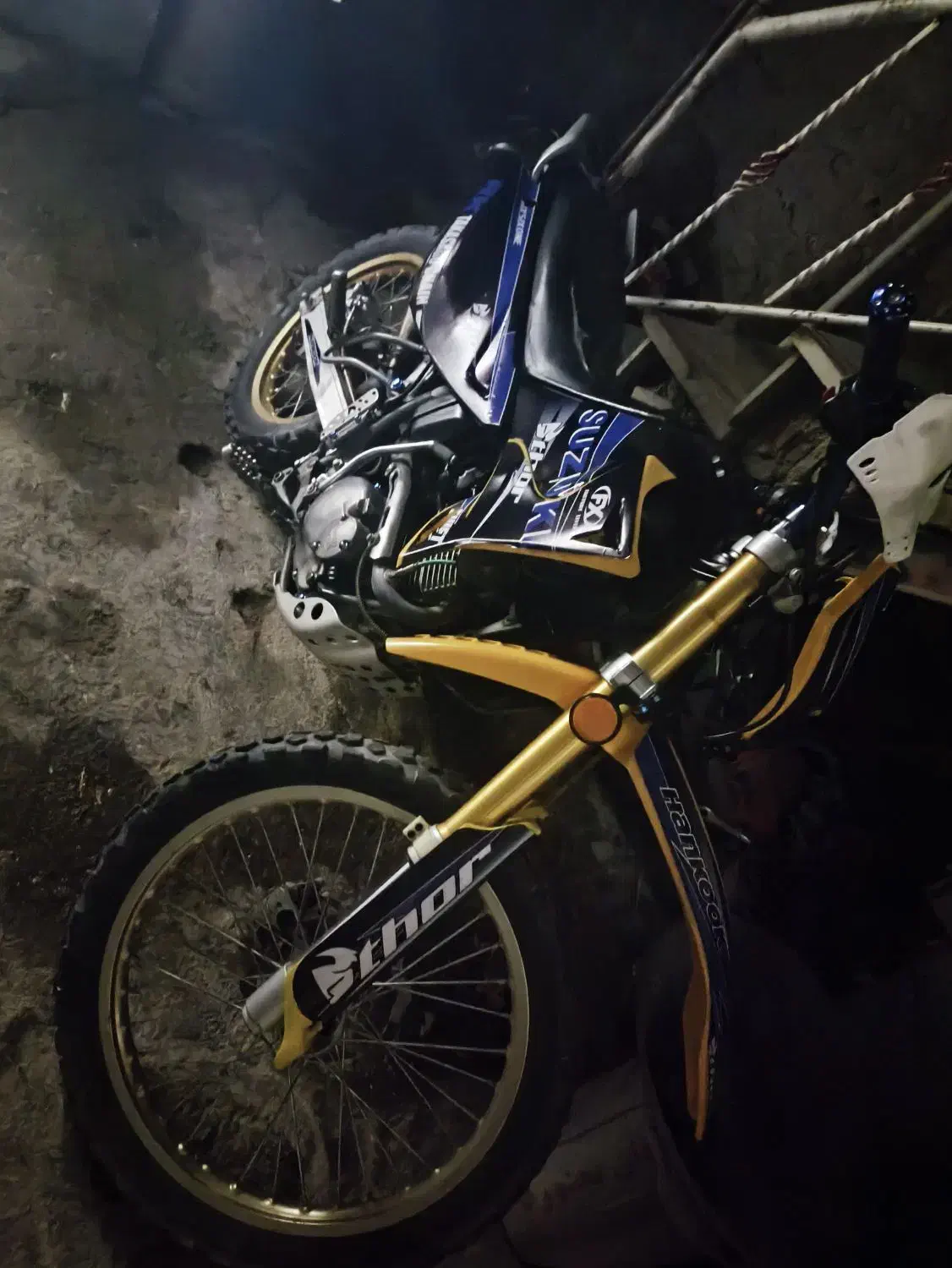 تریل روان ۲۰۰|موتورسیکلت|بجنورد, |دیوار