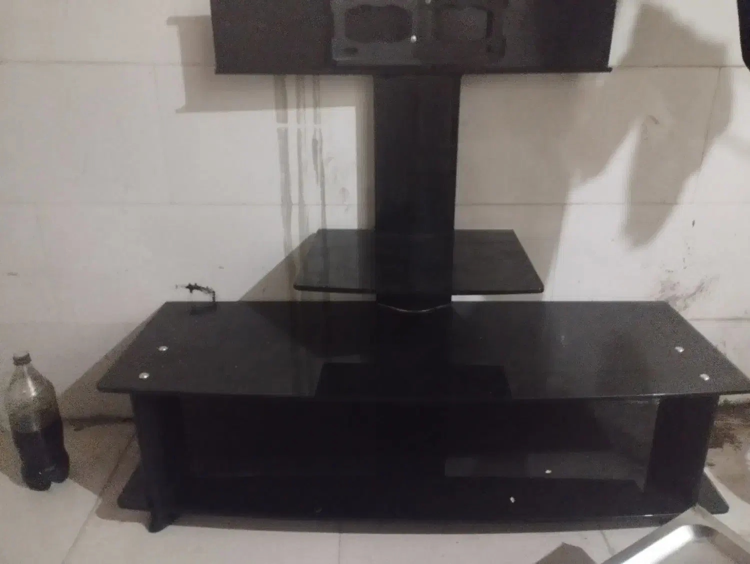 زیر تلوزیون و سینک ظرف شویی|آب‌چکان و نظم‌دهنده ظروف|شیراز, ماه فیروزان|دیوار