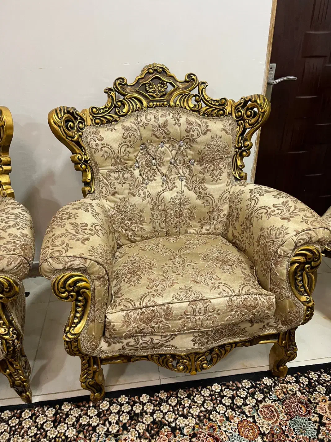 مبلمان سلطنتی 9 نفره|مبلمان خانگی و میز عسلی|فومن, |دیوار
